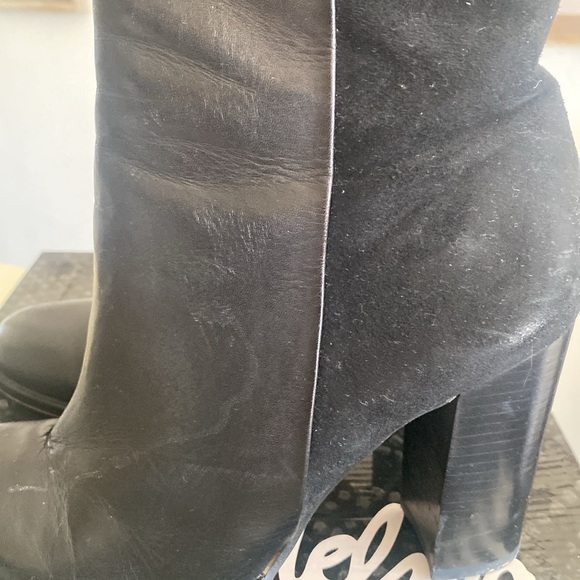 Black stylish boots - Picture 3 of 5